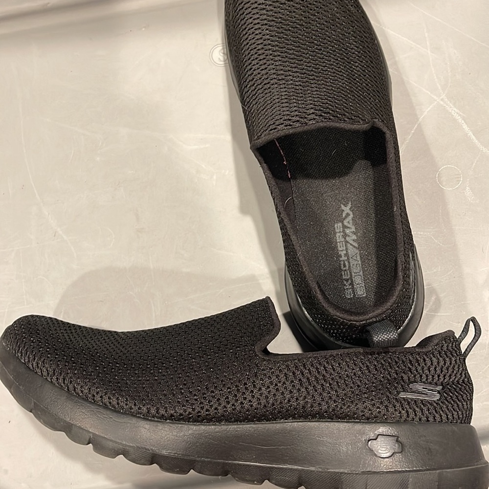 Skechers GOwalk joy mesh slip-on comfort shoe - Picture 4 of 5